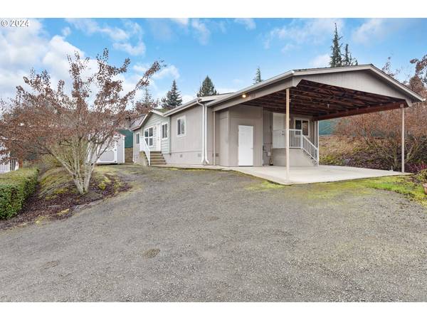 268 GREEN VISTA LN, Roseburg, OR 97471