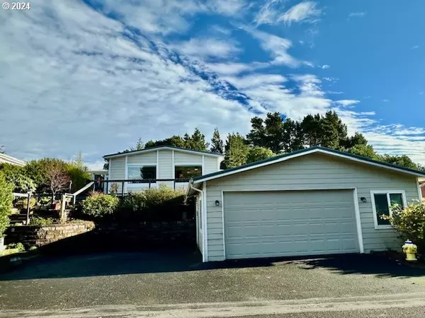 1601 RHODODENDRON DR #536, Florence, OR 97439