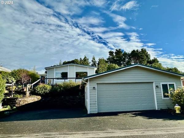 1601 RHODODENDRON DR #536, Florence, OR 97439