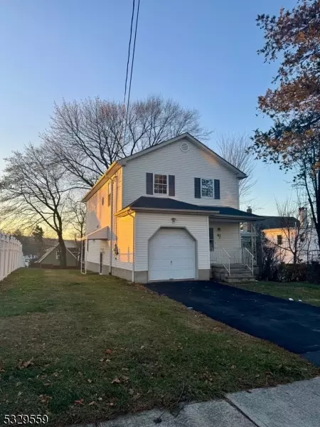 43 Baker St, Dover Town, NJ 07801