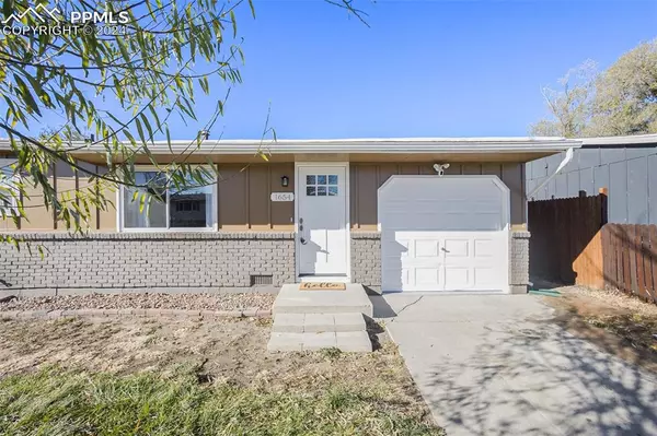 1654 Prado DR, Fountain, CO 80817