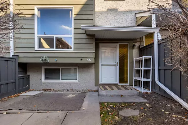 Calgary, AB T3G 1R8,6915 Ranchview DR NW #85