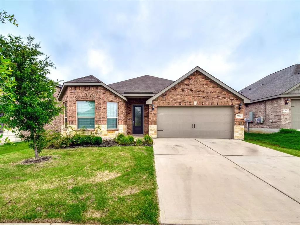 Denton, TX 76207,5304 Songbird Trail