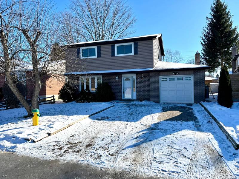 9 Rogers RD, New Tecumseth, ON L0G 1W0