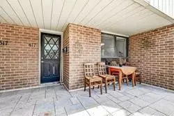 1000 Cedarglen Gate #417, Mississauga, ON L5C 3Z5