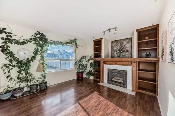 Calgary, AB T3K4M5,23 Harvest Rose CIR Northeast