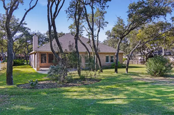 Rockport, TX 78382,404 Fairway Oaks