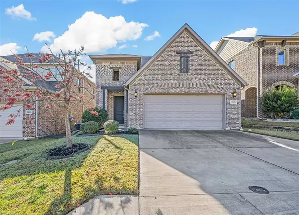 2424 Avalon Court, Bedford, TX 76021