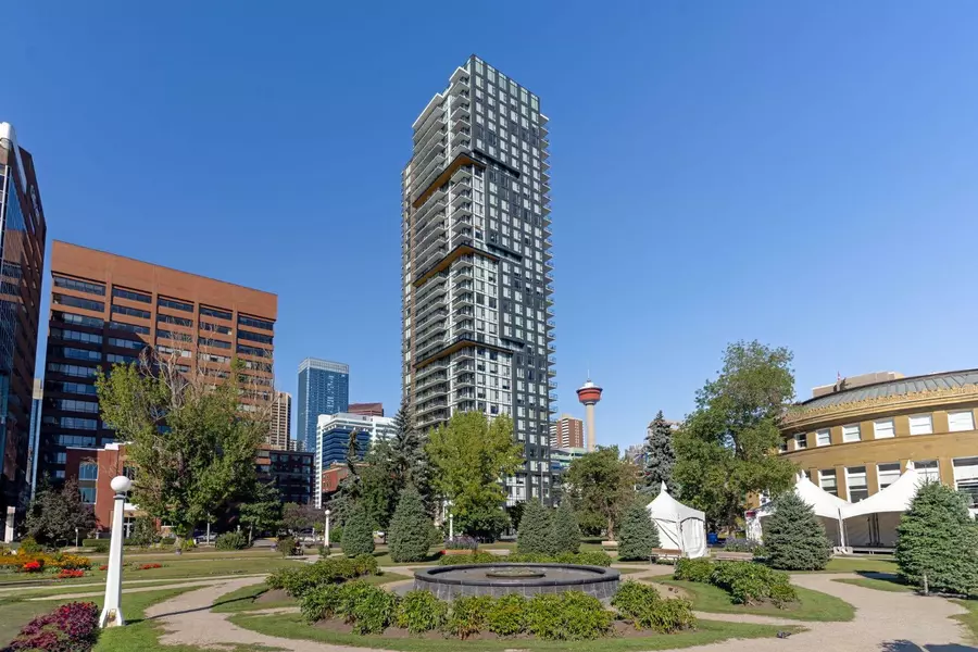 310 12 AVE Southwest #1708, Calgary, AB T2R 1B5