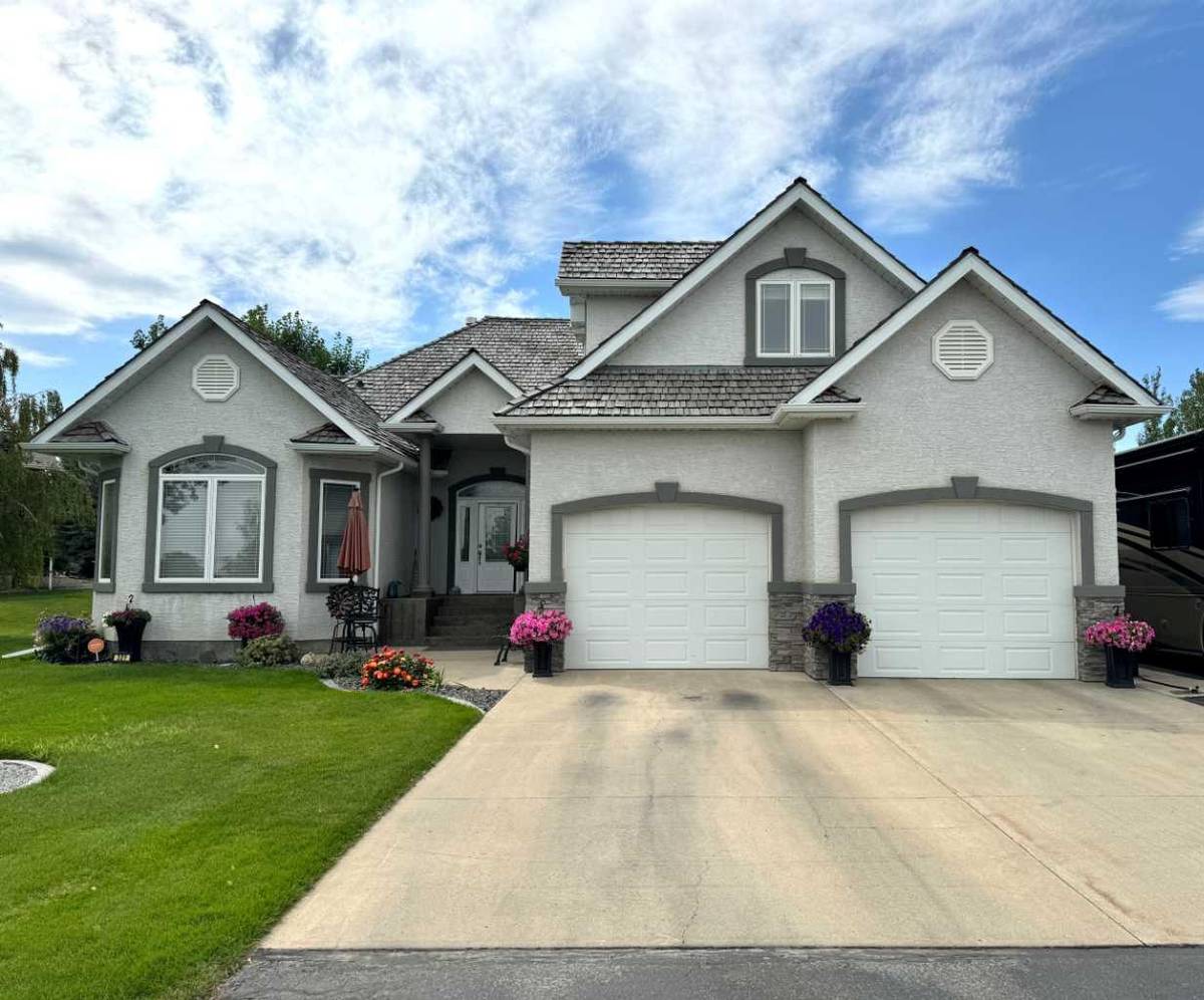 Cardston, AB T0K0K0,321 10 ST West