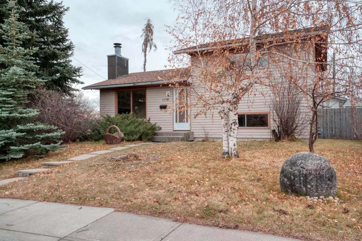 Calgary, AB T2A 2H9,1176 Penrith CRES SE