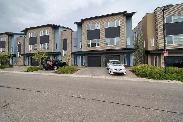 Calgary, AB T3K 0W6,214 Covecreek CIR NE