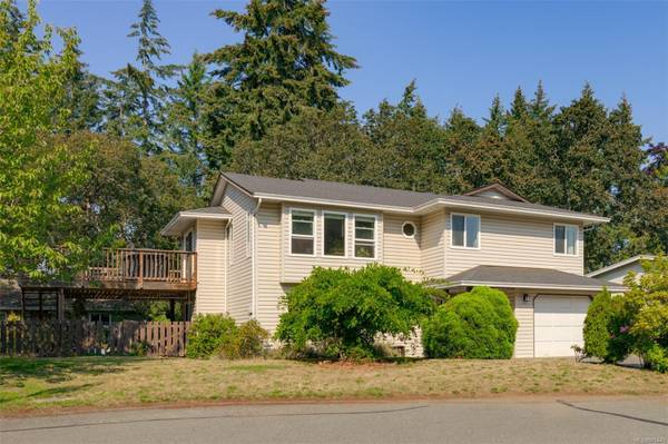 Colwood, BC V9B 5S7,2962 Gladeson Lane