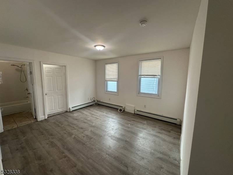 428 Franklin St #1, Elizabeth City, NJ 07206