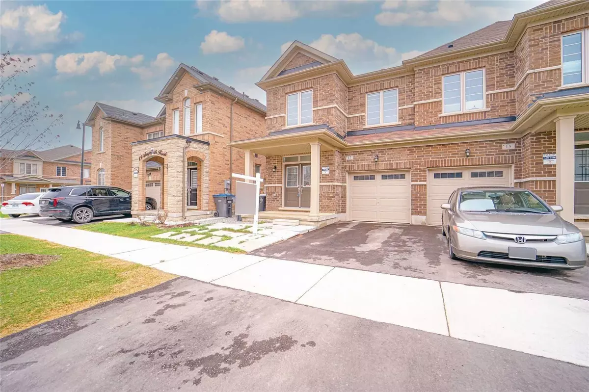 Brampton, ON L7A 5C5,17 Angelfish RD #Upper