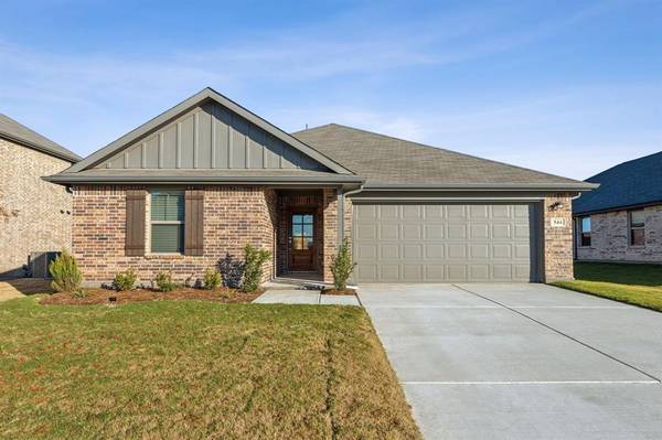 544 Ridgewood Drive, Van Alstyne, TX 75495