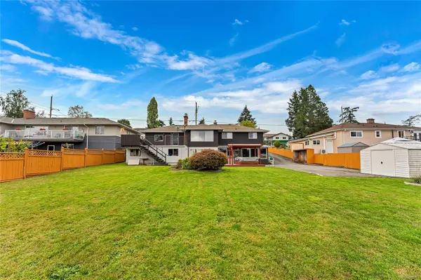 Saanich, BC V8Z 2H5,562 Baker St