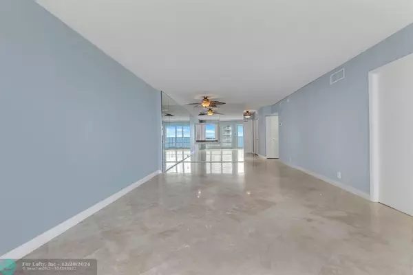 Pompano Beach, FL 33062,750 N Ocean Blvd  #1204