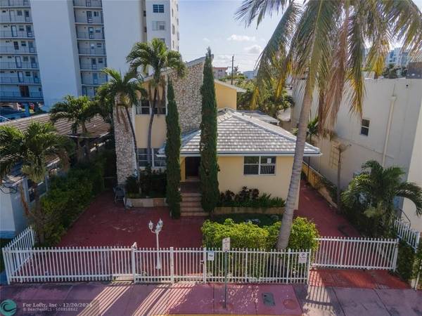 Miami Beach, FL 33141,7811 Carlyle Ave