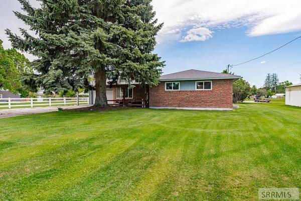 5444 E Rockwood Avenue,  Iona,  ID 83427