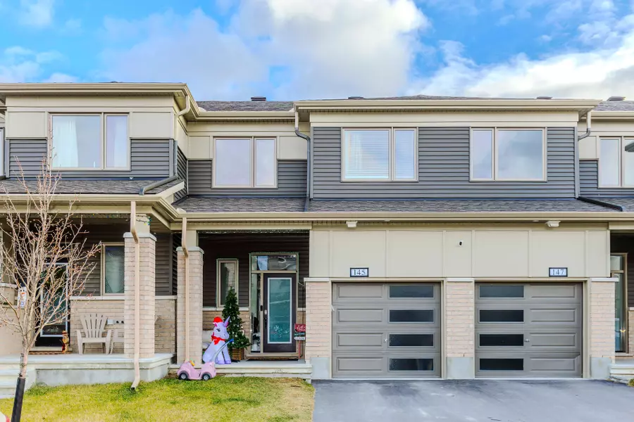 145 Yearling CIR, Stittsville - Munster - Richmond, ON K0A 2Z0