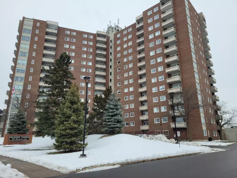 915 Elmsmere RD #612, Beacon Hill North - South And Area, ON K1J 8H8