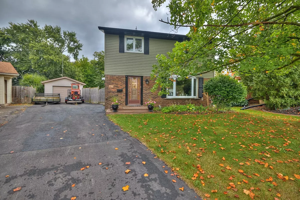 Welland, ON L3C 6A8,27 MEADOWVALE PL