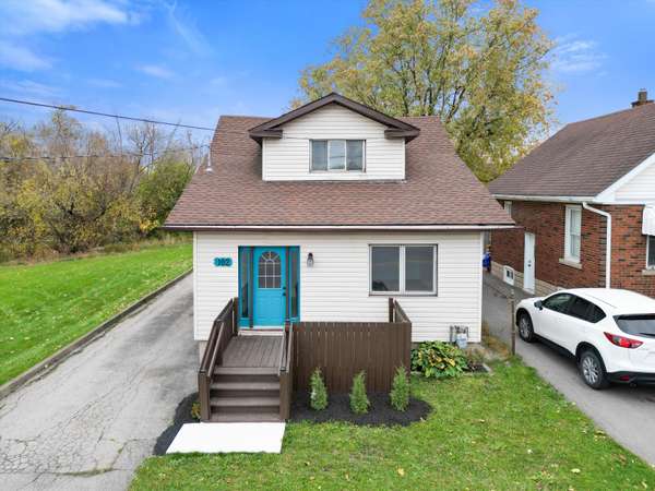 102 PINE ST S, Thorold, ON L2V 3M1