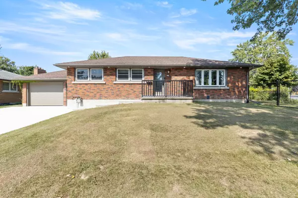 32 Ridgewood DR, Welland, ON L3C 2H1