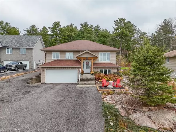 152 FAIRWAY DR, Callander, ON P0H 1H0