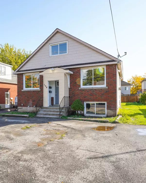 104 Haig ST #5, St. Catharines, ON L2R 6L2