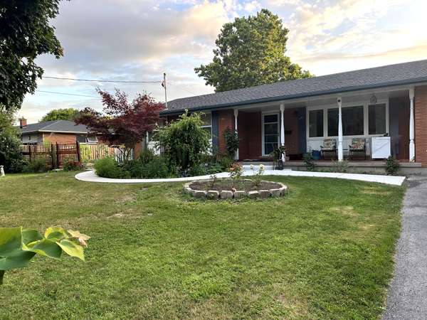 35 O'mara DR #Lower, St. Catharines, ON L2M 1V3