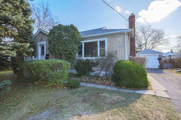 204 Lakeshore RD, St. Catharines, ON L2M 1R3