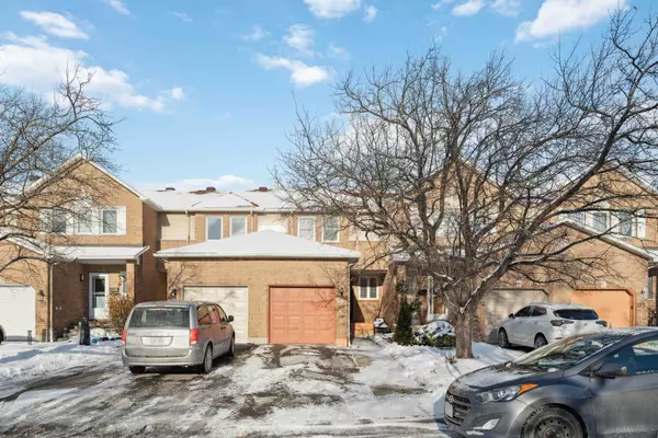 121 Ashpark CRES, Hunt Club - South Keys And Area, ON K1T 3N6