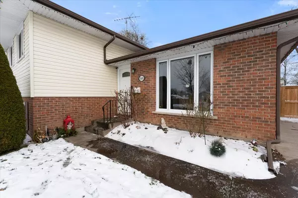 Niagara Falls, ON L2G 7J6,7600 Jubilee DR