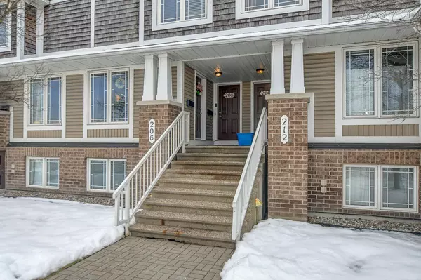 Barrhaven, ON K2J 0B8,208 Chapman Mills DR #18