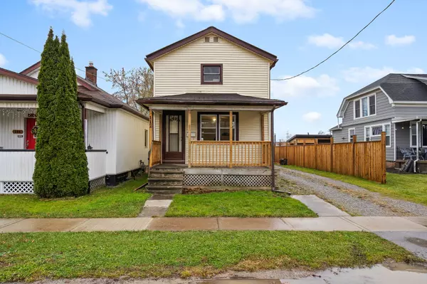 112 Clara ST, Thorold, ON L2V 1K1