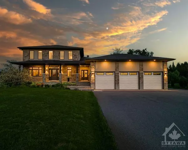 1818 CEDARLAKES WAY, Greely - Metcalfe - Osgoode - Vernon And Area, ON K4P 1P2