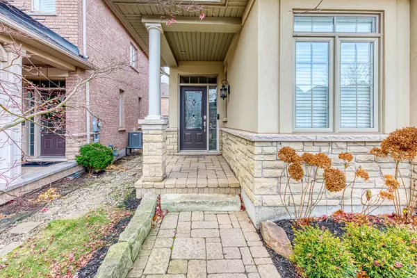 Oakville, ON L6M 0H2,2254 Kwinter RD