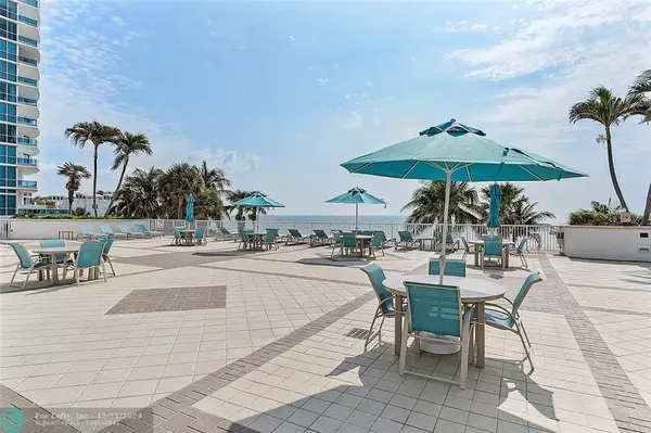 Lauderdale By The Sea, FL 33062,1620 S Ocean Blvd  #11C