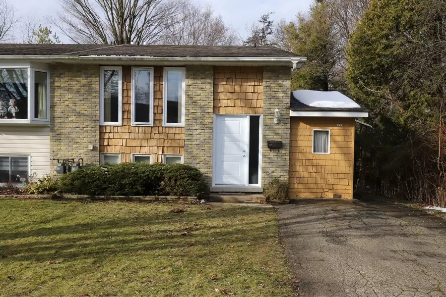 79B Churchill ST, Waterloo, ON N2L 2X1