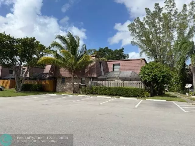 Boca Raton, FL 33433,7646 Courtyard Run  #113