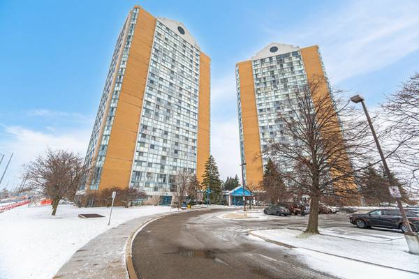 Mississauga, ON L4Z 3K9,25 Trailwood DR #501