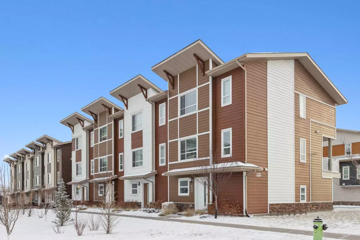 Calgary, AB T3K 2P3,622 Harvest Grove WALK Northeast