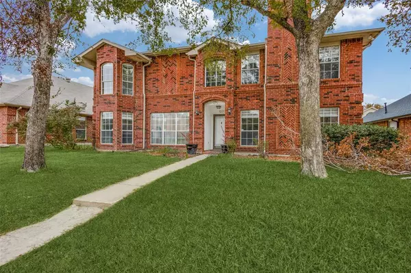 925 Fenimore Drive, Lewisville, TX 75077