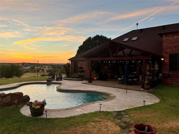 5520 White Settlement Road, Weatherford, TX 76087