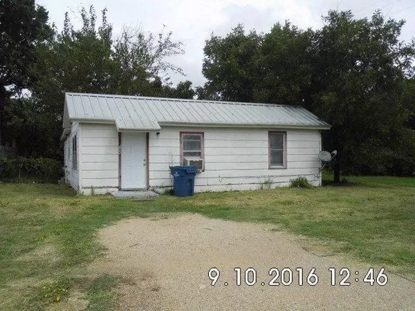 Clyde, TX 79510,108 S 5th Street