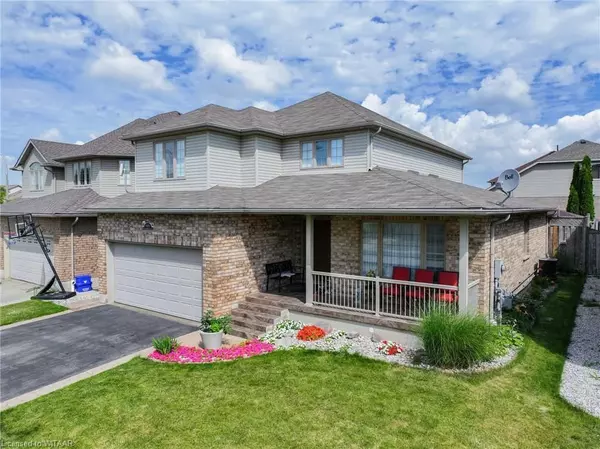 Kitchener, ON N2R 1X4,905 WOODBINE CT