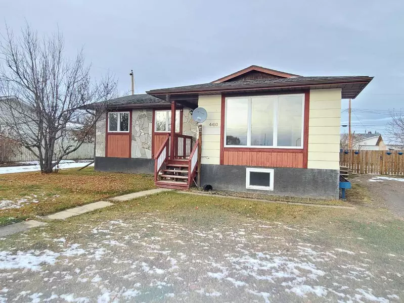 4410 49 AVE, Grimshaw, AB T0H 1W0