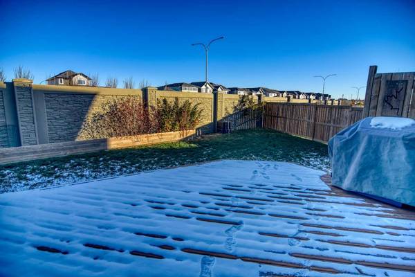 Airdrie, AB T4B 4B2,431 Hillcrest CIR Southwest